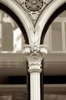 y_3_london_sepia