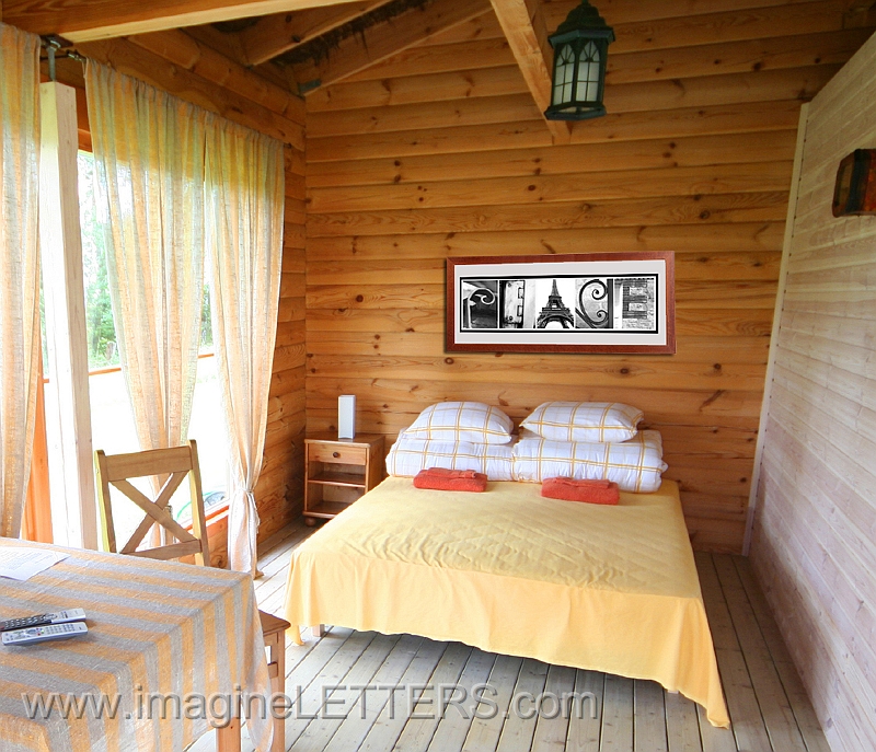 alphabet_phot_living_roomj_13.jpg