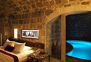 alphabet_phot_living_roomj_14