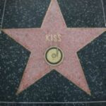 Hollywood Stars - Kiss