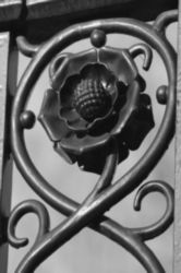 The Letter q_4 - London - Black & White