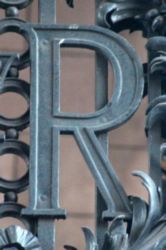 The Letter r_1 - London - Color