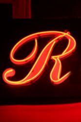 The Letter r_5 - PARIS - Color