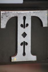 The Letter t_5 - PARIS - Color